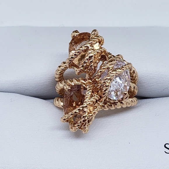 Charter Club 3 stone ring w/ rose tone metal Size 5 - Picture 7 of 7